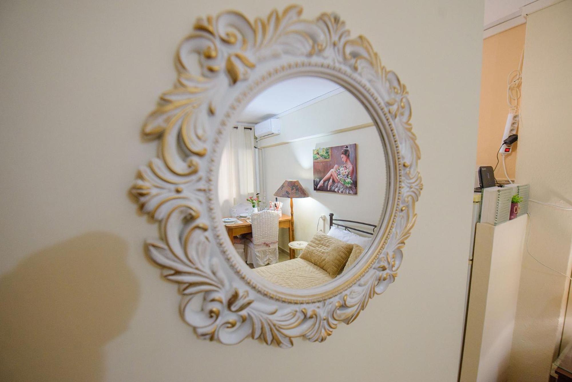 Georgia's Corfu Town Apartment